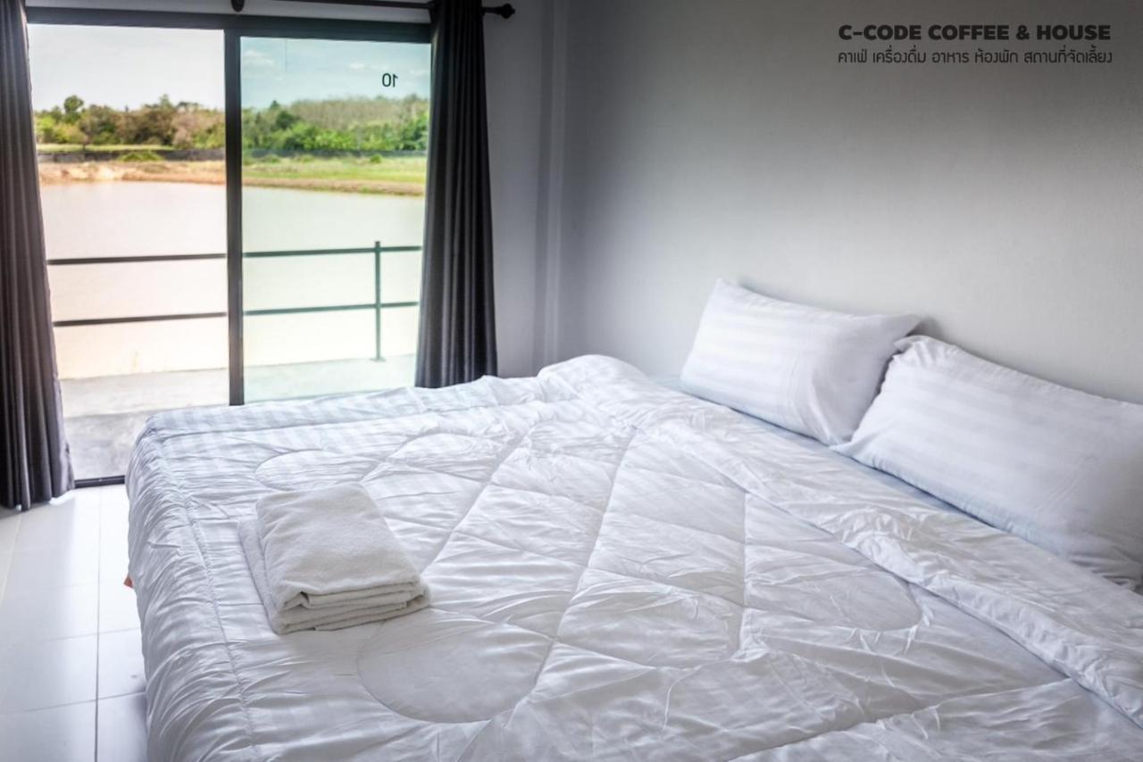 C-Code Resort Lom Sak Eksteriør billede